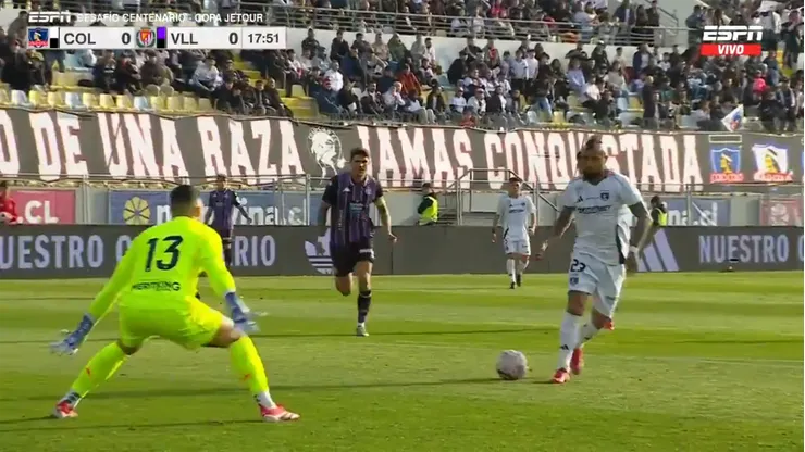 Para qué te traje de Vidal en Colo Colo contra Real Valladolid.