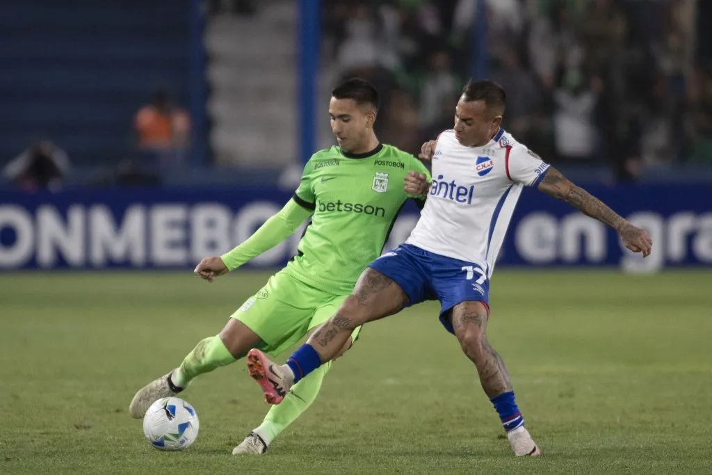Eduardo Vargas ya no es más jugador de Nacional.  (Photo by Ernesto Ryan/Getty Images)