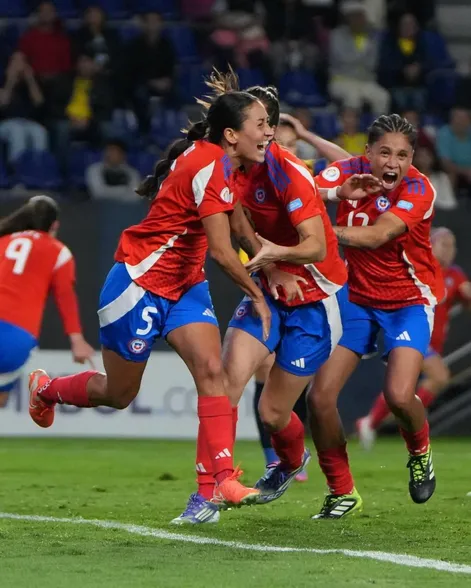 Nayadet López anotó su primer gol en La Roja Femenina frente a Ecuador – @laroja vía Instagram.