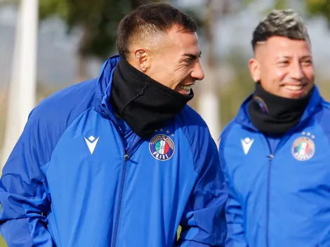 De azul, pero... La postal del primer entrenamiento de Vargas en Audax