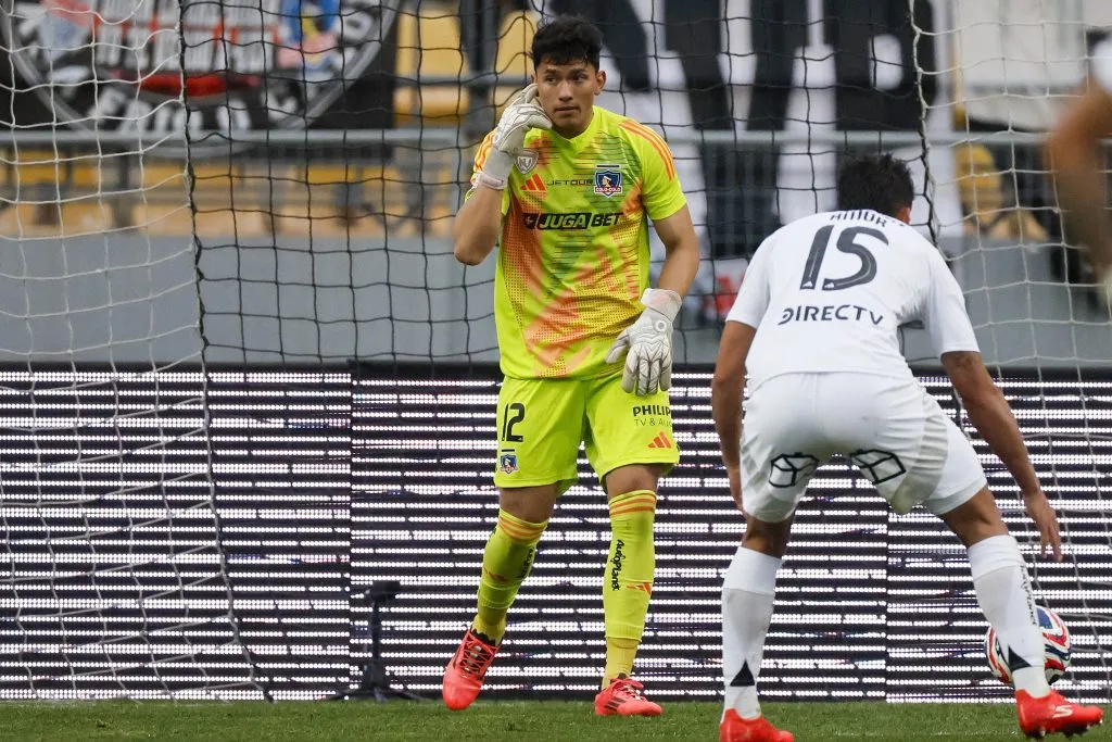 Almirón deposita su confianza en Eduardo Villanueva | Photosport