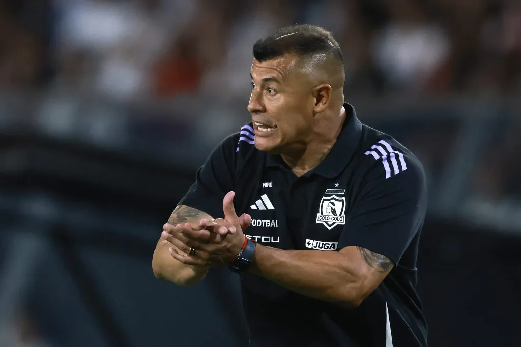 Jorge Almirón sabe que se juegan el título en cada fin de semana. Imagen: Photosport