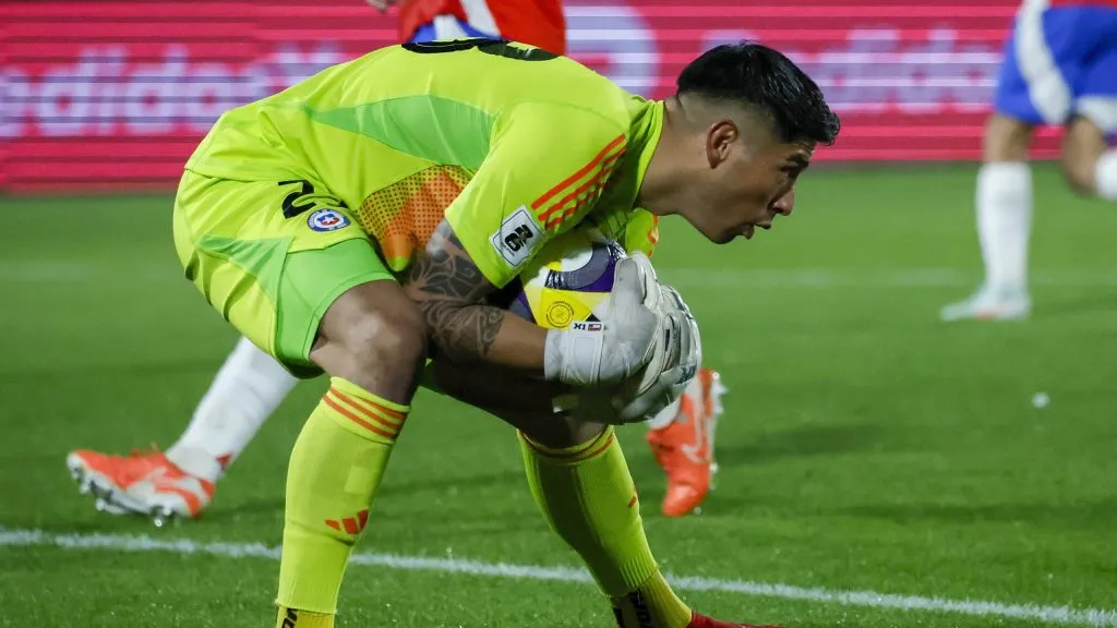 Brayan Cortés puede quedarse con las ganas de ir a Peñarol. Foto: Photosport.