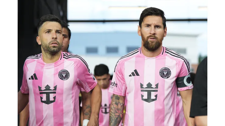 Lio Messi y Jordi Alba reciben sanción de la MLS.