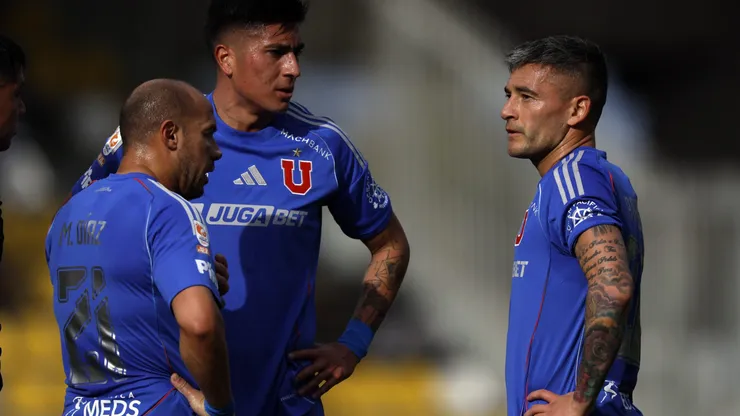 Charles Aránguiz quedó a una amarilla de estar suspendido en la U.
