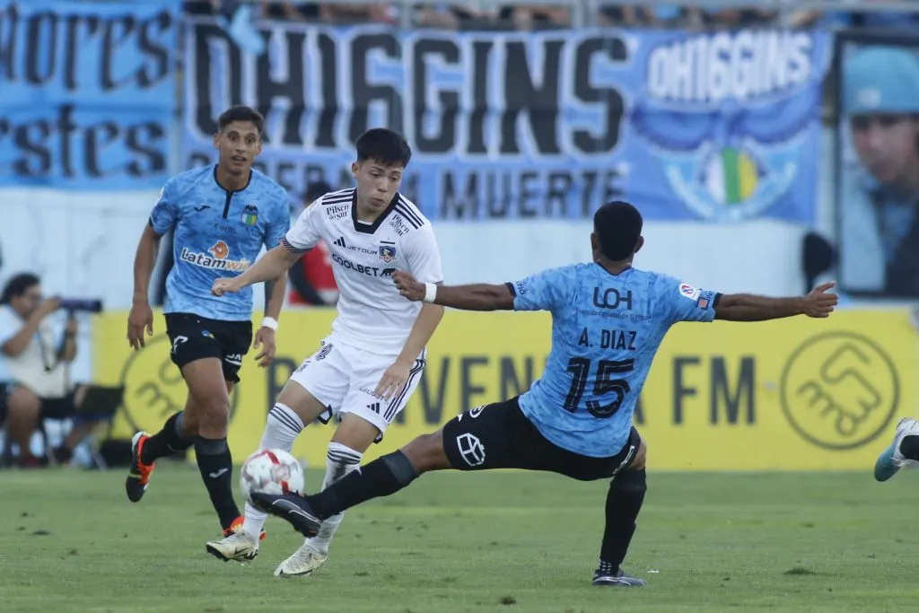 Leandro Hernández fue citado para el duelo de los albos ante O’Higgins. (Jorge Loyola/Photosport).