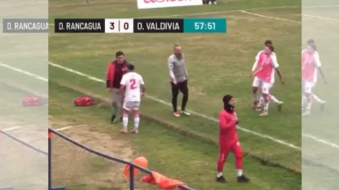 Un insólito momento se vivió en la Tercera B entre Deportes Rancagua y su símil de Valdivia.
