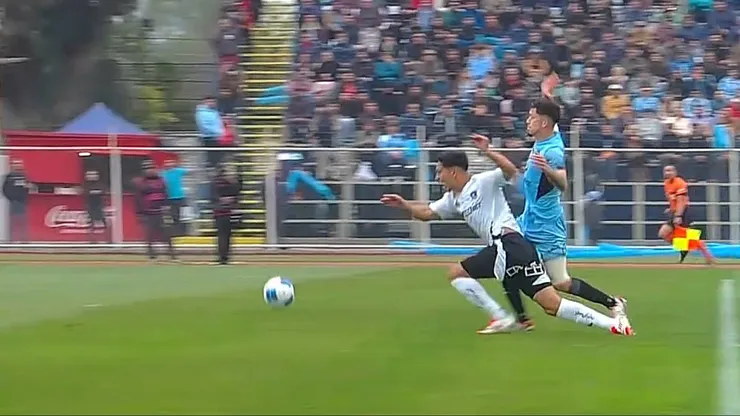Salomón se perdió un gol claro y se fue expulsado