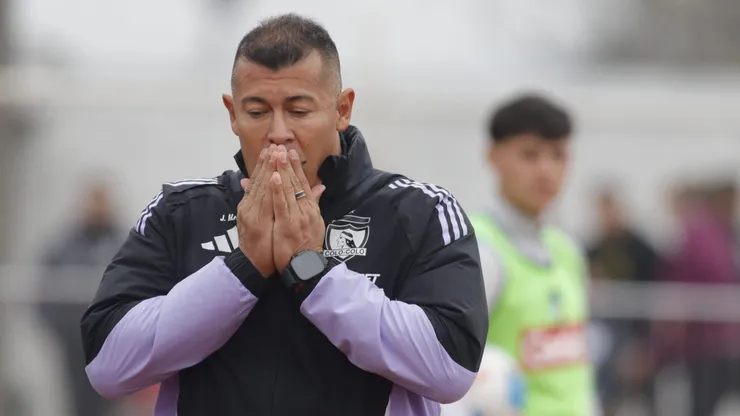 El ciclo de Jorge Almirón en Colo Colo este 2025 está lejos de ser el mejor.