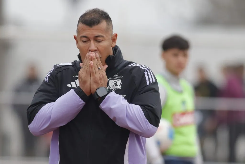 El dinero que Colo Colo le debe pagar a Almirón es menos de lo que ganará si clasifica a la próxima Copa Libertadores 2026. | Foto: Photosport.