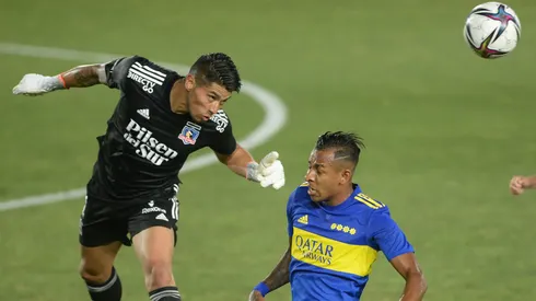 Brayan Cortés en acción ante Boca Juniors durante un amistoso.