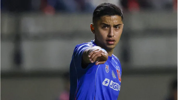 Nicolás Guerra ingresó por el lesionado Maximiliano Guerrero.
