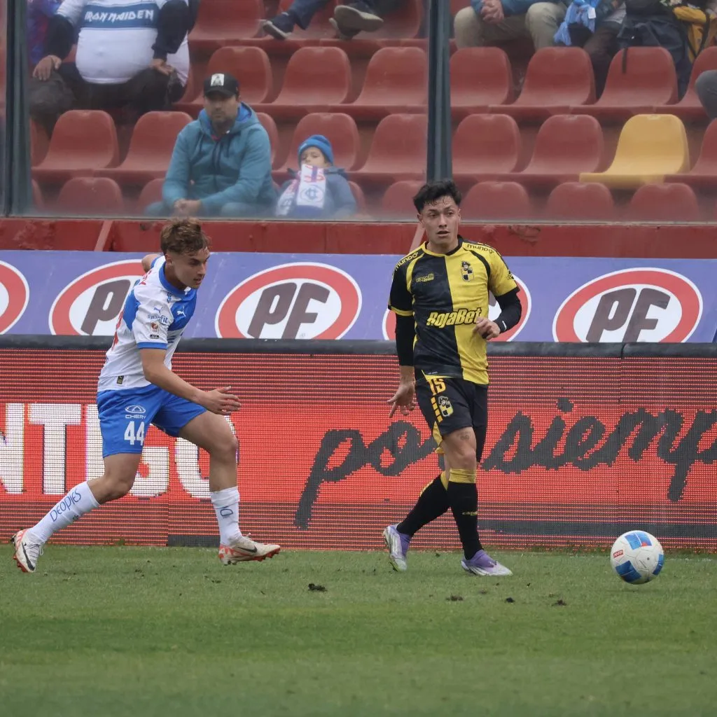 Cristián Zavala enfrenta la marca de José Salas. (Foto: Cruzados SADP).