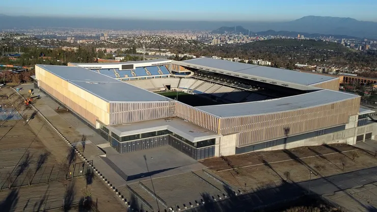 Se afinan los últimos detalles del nuevo Claro Arena, la remodelación del San Carlos de Apoquindo para Universidad Católica.