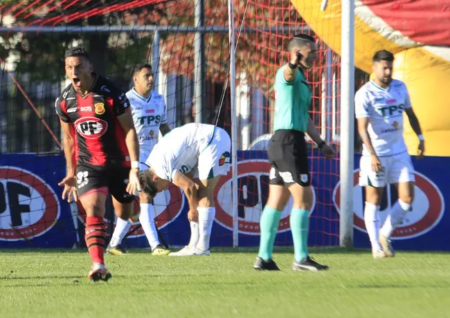 Isaac Díaz es una de las esperanzas de gol de Rangers de Talca para volver pronto a la Liga de Primera. Foto: Jose Robles/Photosport