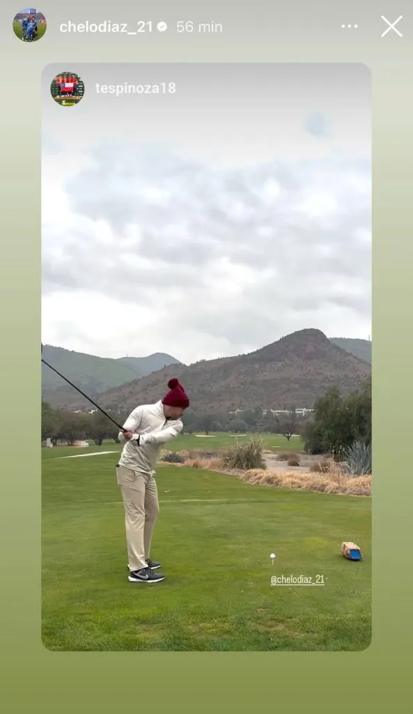 Marcelo Díaz disfruta sus días jugando golf.
