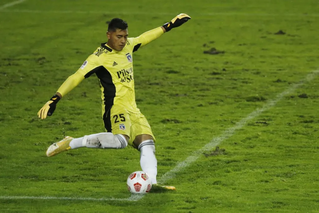 Fierro se formó en Colo Colo y ahora milita en Copiapó