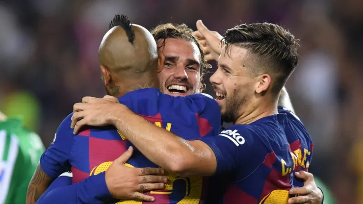 Fue compañero de Arturo Vidal en el Barcelona y hoy está grave por esta razón.