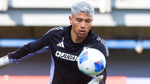 Brayan Cortés vive horas claves para saber si saldrá o no de Colo Colo.