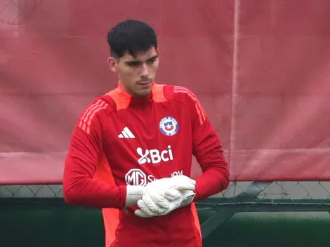 ¡En una tarde y a atajar! Así se dio el fichaje de promesa chilena en Inglaterra