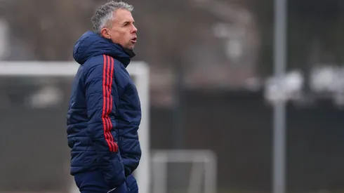 Gustavo Álvarez celebra el regreso de Lea Fernández y Charles Aránguiz.