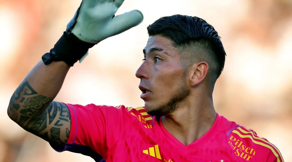 Brayan Cortés vivirá una jornada clave para saber si dejará Colo Colo para ir a Peñarol. Foto: Photosport.