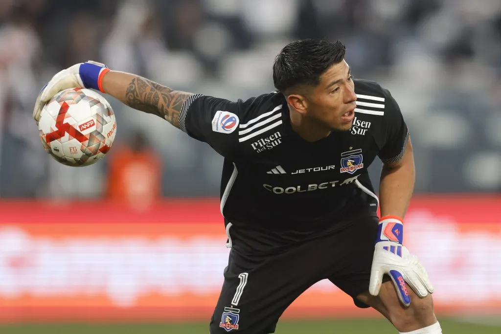 Brayan Cortés de momento sigue siendo arquero de Colo Colo. | Foto: Photosport.