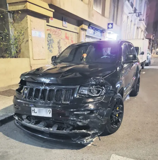 Así quedó el Jeep de Brayan Cortés. Según indica LUN, tiene 52 faltas por no portar el TAG.