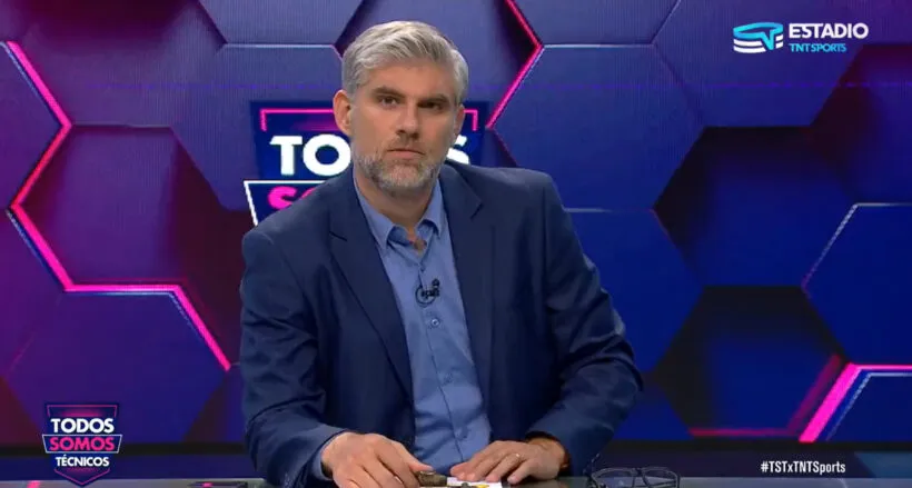 De Tezanos le explica a Johnny Herrera por qué no hay boicot político del Gobierno al fútbol chileno.