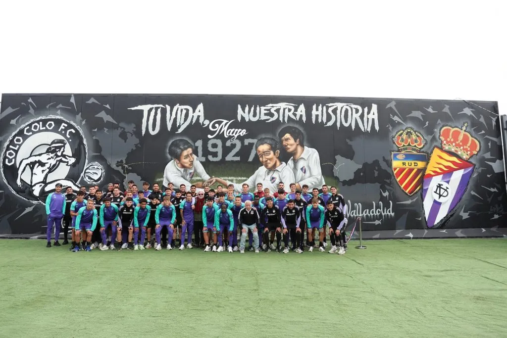 Colo Colo y Real Valladolid se han unido en un lazo que, esperan, sea eterno. Foto: Colo Colo.