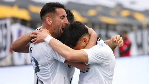 El Huaso Isla festejó con fervor el gol que marcó la diferencia a favor de Colo Colo.