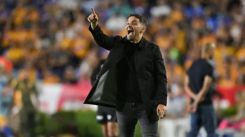 Larcamón sufre su peor momento al mando de Cruz Azul