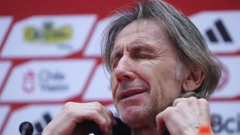 A menos de un mes de la eliminación de Chile y Gareca ya empezó a tirar CV