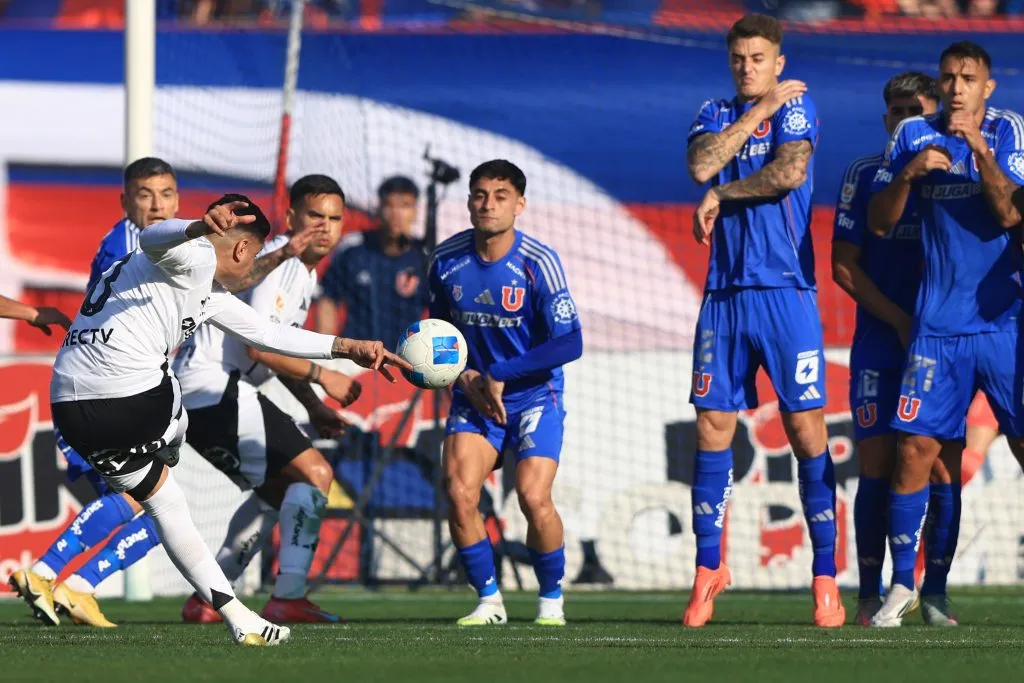 Colo Colo se volverá a ver las caras ante la U en agosto. ¿Podrá el Cacique volver a los triunfos en los Superclásicos? | Foto: Photosport.