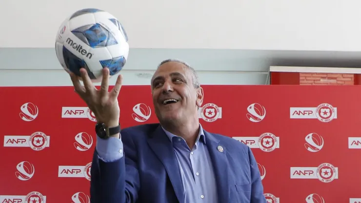 El nuevo "cónclave" del fútbol chileno puede provocar un terremoto en la actividad con una decisión que se espera discutir.