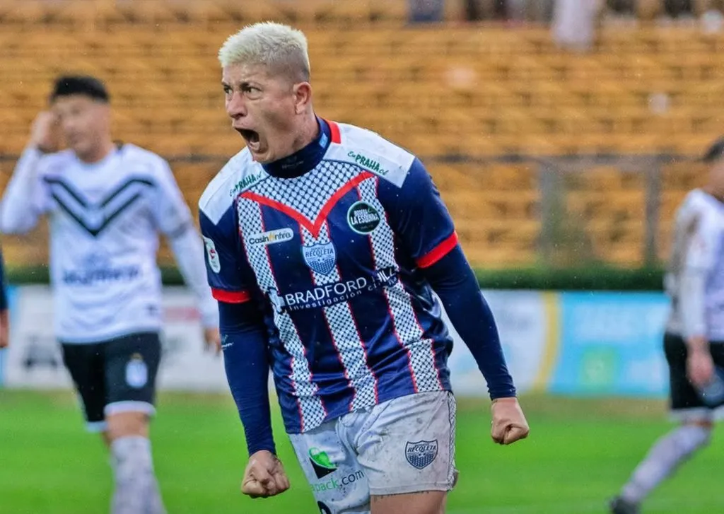 Deportes Recoleta se afianzó en los puestos de liguilla en la Primera B. | Foto: Deportes Recoleta.