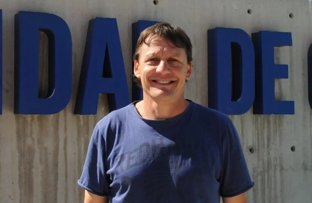 Beltramo de visita en el CDA de la U hace algunos años: feroz elogio al místico Gustavo Álvarez.