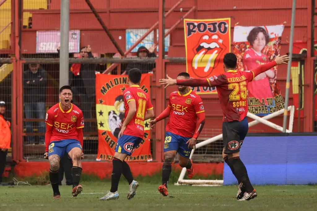 Unión Española ganó un duelo clave ante Deportes La Serena y sueña con salir del fondo de la tabla de posiciones. Foto: Photosport.