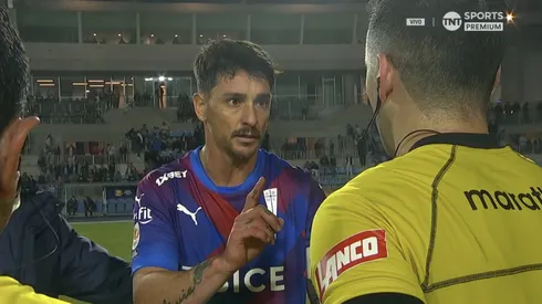 Zampedri encaró al árbitro Fernando Véjar