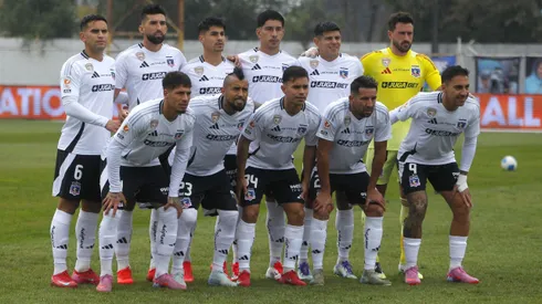 Colo Colo juega ante Huachipato.
