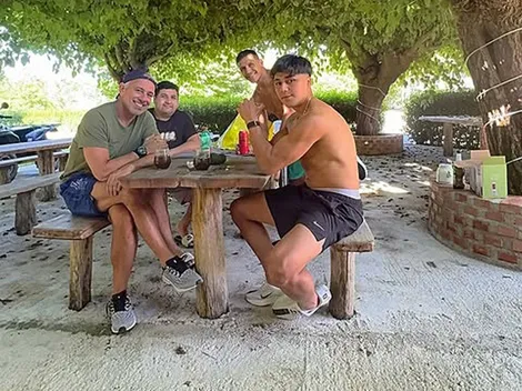 El asadito de Alexis con Pizarro y Felicevich en Udine