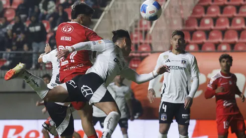 Óscar Opazo no ha jugado mucho con Jorge Almirón.