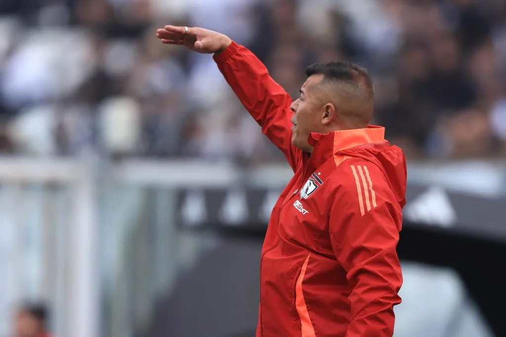 Poca paciencia queda con Almirón en Colo Colo | Photosport