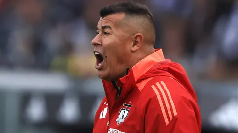 Jorge Almirón recibe críticas de todos lados en Colo Colo.