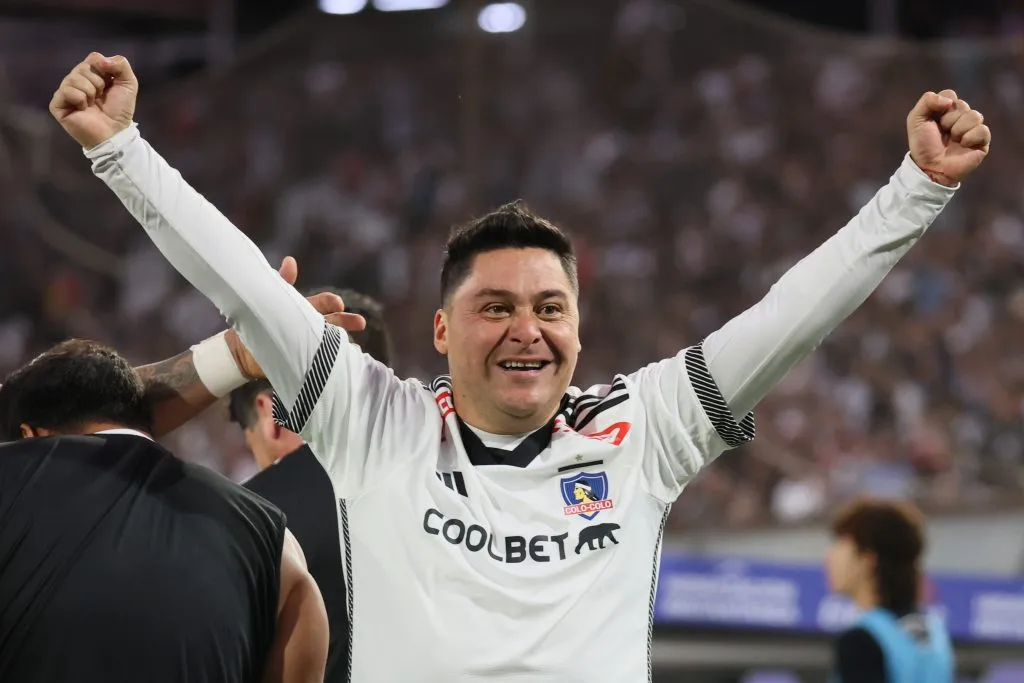 Manuel Neira quiere ver a Joaquín Montecinos en Colo Colo. Foto: Dragomir Yankovic/Photosport