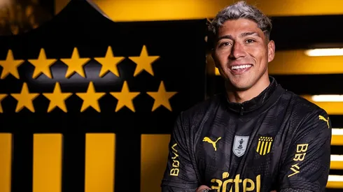 Peñarol le dio la bienvenida oficial a Brayan Cortés.