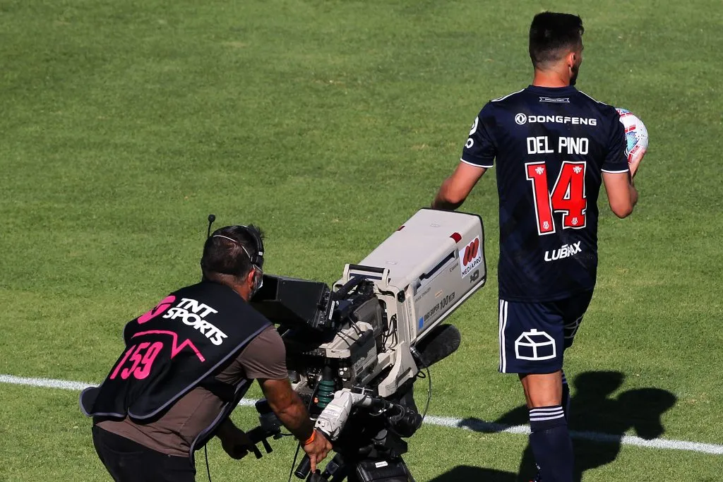 El conflicto TNT Sports y la ANFP tiene otro capítulo. Foto: Dragomir Yankovic/Photosport