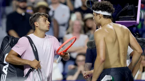 Shelton y Cobelli discutieron largo rato