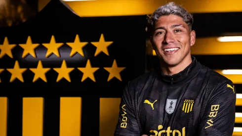 Brayan Cortés luce feliz y radiante en sus primeros días como golero de Peñarol.