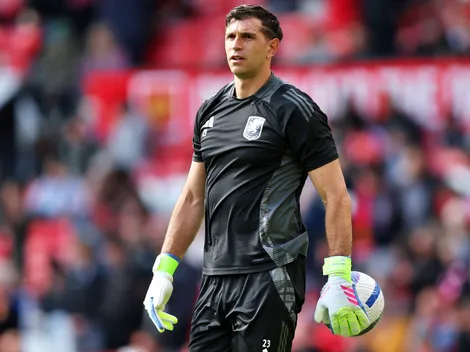 Aston Villa se resigna: ¡Nadie quiere al "Dibu" Martínez!